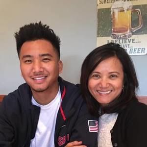 Meet your Posher, Derick